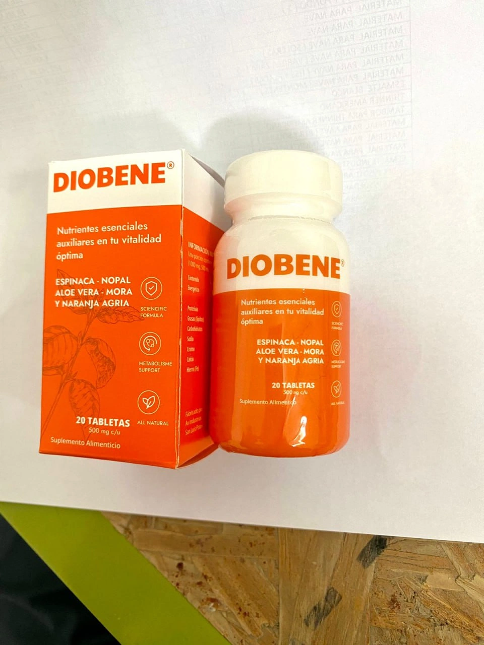 Pedido de Diobene entregado en Guatemala con frasco y empaque
